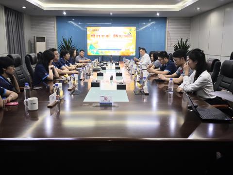 千里照归途 团圆共此时——购宝钱包APP平台集团举办外地职工中秋活动